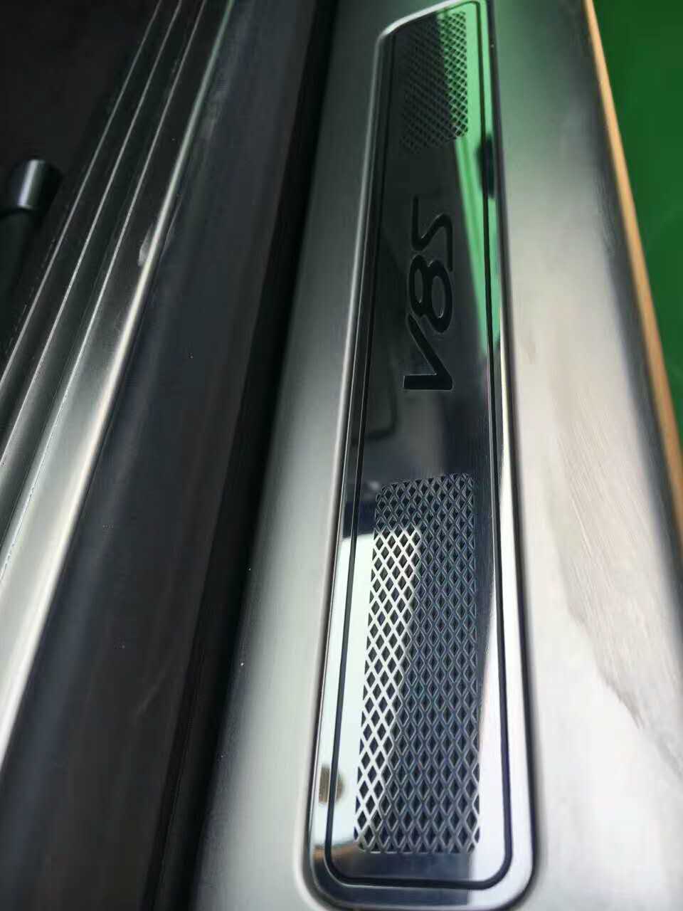 2017款欧版宾利飞驰限量版天津港现车多少钱(图3)