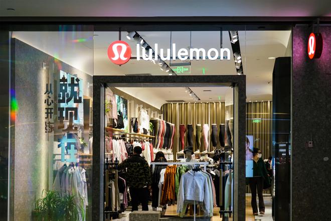 签下高尔夫球手的lululemon对男装运动市场有了更多野心(图3)
