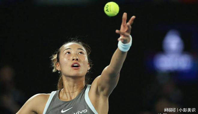 澳网最新战报：有惊无险 2-0 郑钦文开门红 第2盘才是该有的水平(图3)