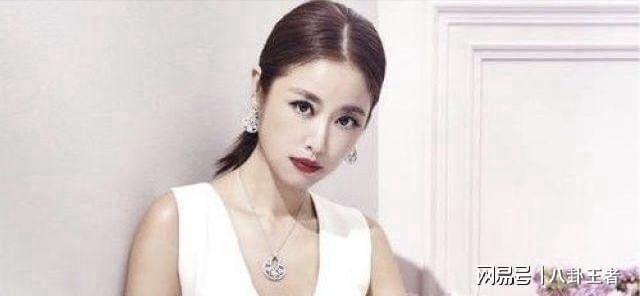 林心如堕落了！醉酒热舞姿势奔放霍建华脸红直接扑到男方怀里