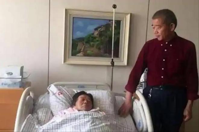 小天赐终为父母的“众叛亲离”买了单年仅5岁活得不像个小孩(图12)