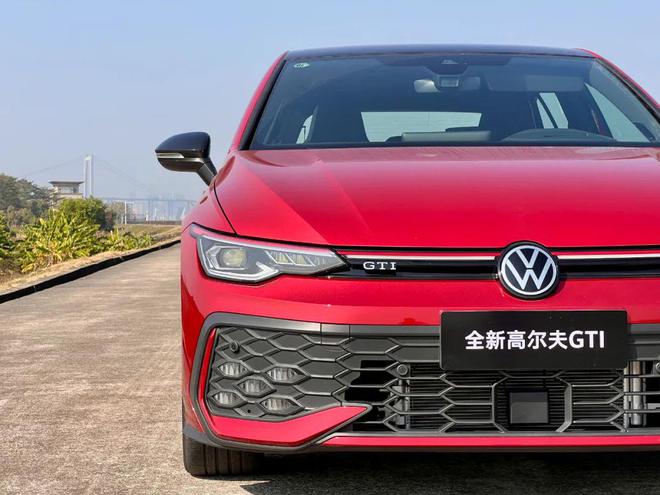 不到20万的纯正德系钢炮鼻祖找找看有什么理由选它不选新能源(图4)