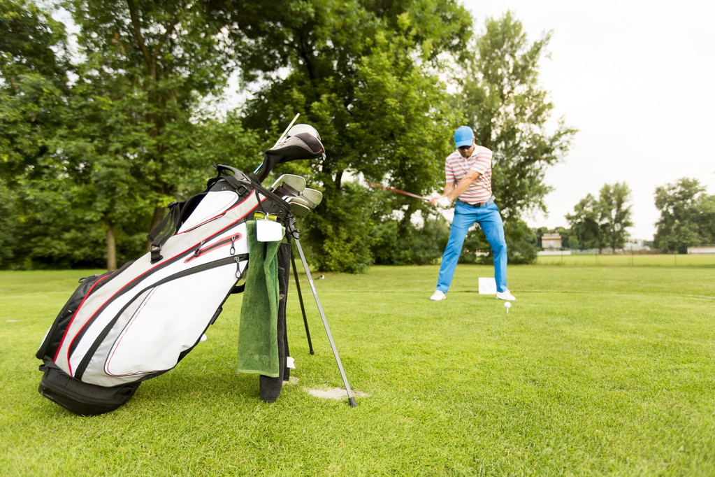 AC米兰与PUMA Golf携手推出全新高尔夫胶囊系列
