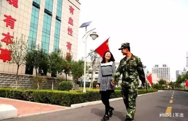军士并不是结婚就可以办随军至少一级上士军官结婚即可办随军(图2)