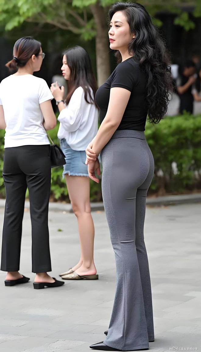 中年女性如何穿得既舒服又时尚