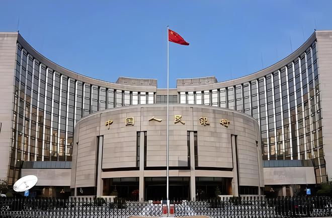 特朗普彻底急了再对中国下死手关税升到104%国家队深夜救场(图10)