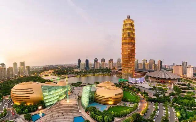 河南123元VS上海5000元：养老金差距撕裂的不仅是数字(图2)