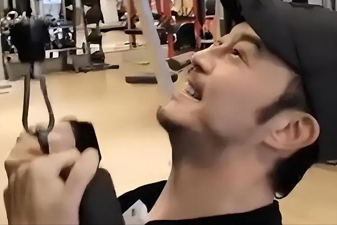 终究是努力错了方向越努力越尴尬的沙溢已走上一条“不归路”(图3)