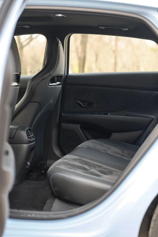 【试】坚守者 现代N ELANTRA N(图4)