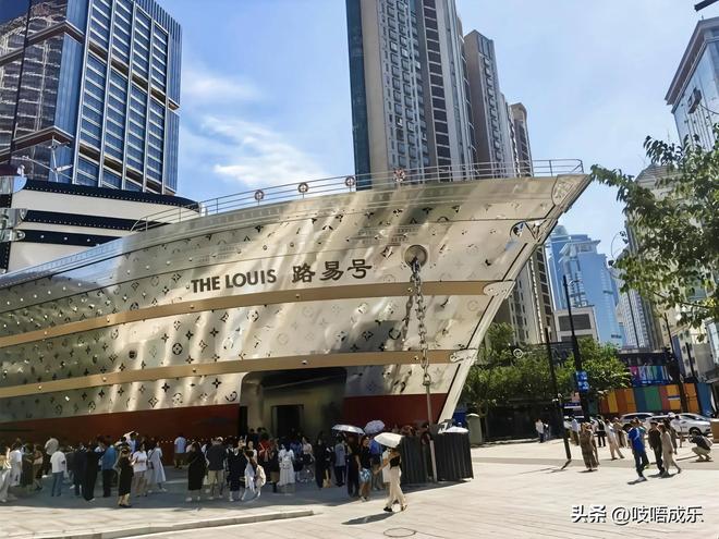 婚恋中最大的愚蠢是高估了自己——上海金融女自大不自知的悲哀(图4)