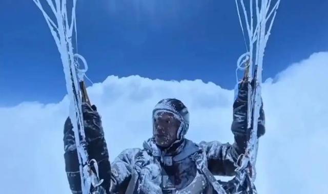 滑翔遭“云吸”8000米高空全身结冰奇迹生还！当事人还原脱险全过程专家解读(图1)
