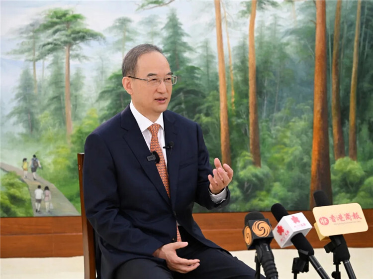 香港大公报专访省委书记黄强：吉林的“魔法”与香港的机遇(图1)