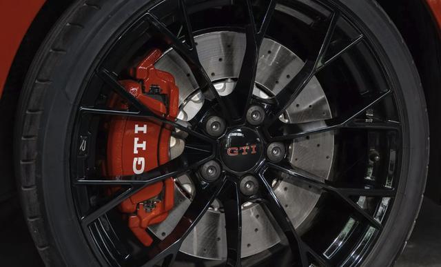 新车｜325马力最快大众高尔夫GTI EDITION 50将于慕尼黑车展亮相(图4)